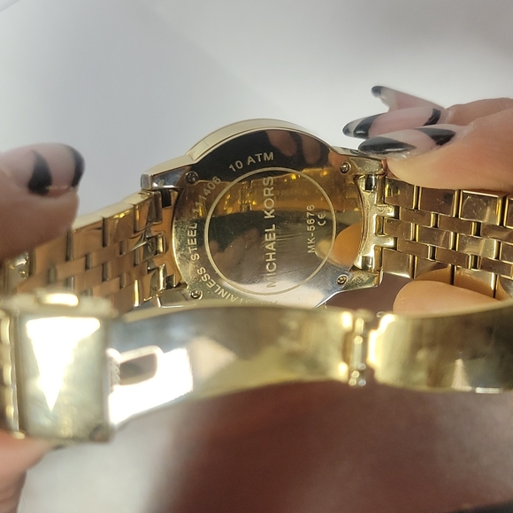 Michael Kors MK-5676 Bracelet Watch